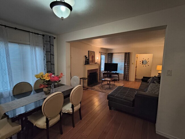 Building Photo - Cozy 3 BD/2 BATH Single Family Home With 2 Floors Located in Albany, Ca.