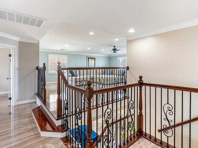 Building Photo - Absolutely Stunning home in Eastvale & loc...