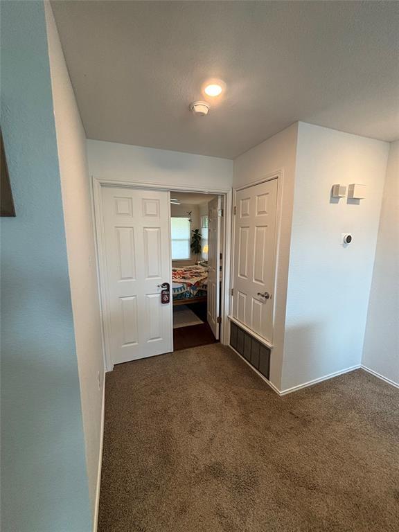 Building Photo - 1200 Tetbury Ln