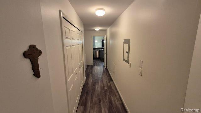 Building Photo - 5203 Chesapeake Cir