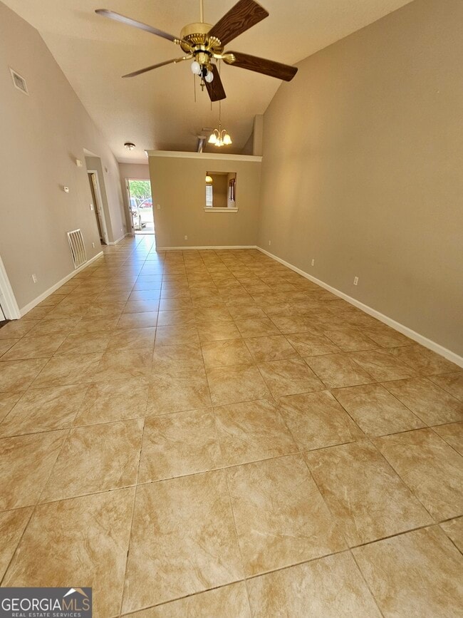 Building Photo - 189 E Lakemont Dr