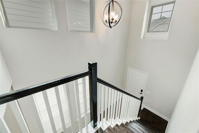 Building Photo - 4005 Starbright St