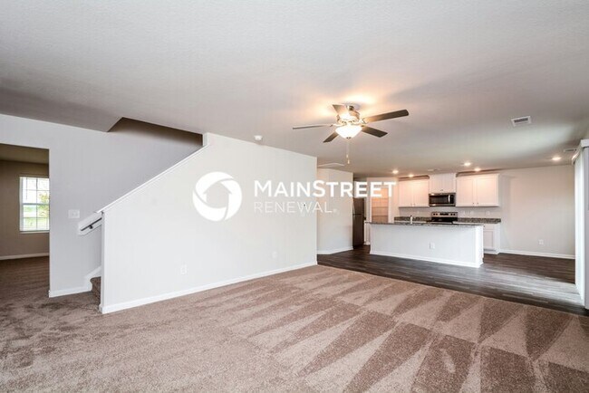 Building Photo - 4 Bedroom Pet-Friendly Home in Zebulon, NC with Main Street Renewal