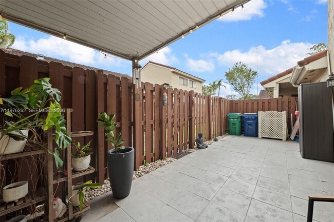 Building Photo - 6523 NW 170th Ln