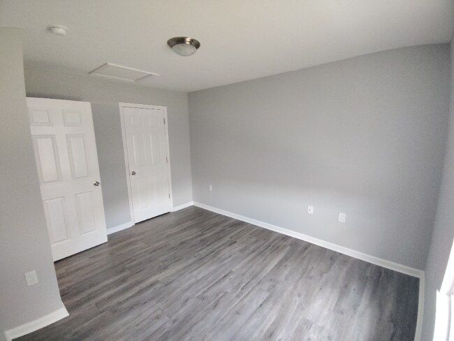 Building Photo - 36 Ferguson Dr