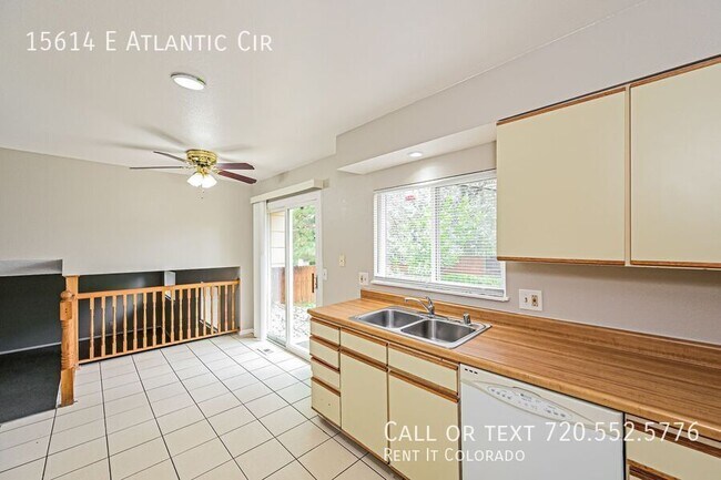 Building Photo - 15614 E Atlantic Cir