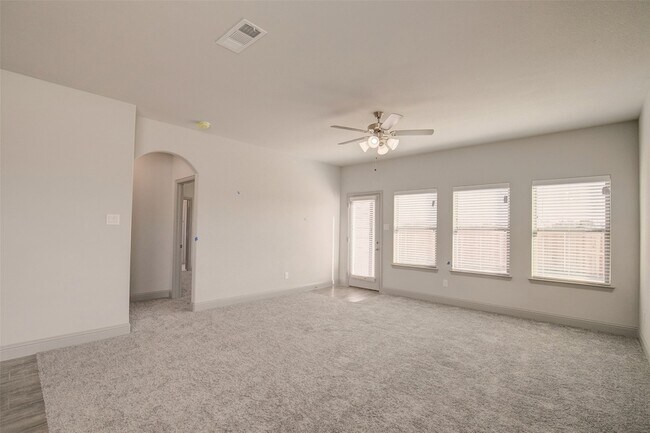 Building Photo - 7821 Cypress Dr