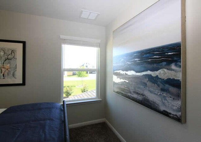 Building Photo - 708 Tinton Falls Ln