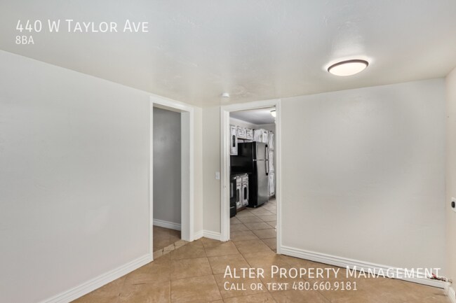 Building Photo - 440 W Taylor Ave