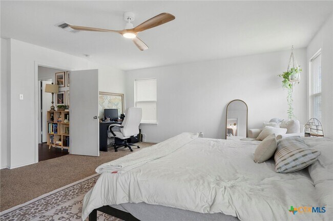 Building Photo - 1136 Tumbleweed Trail