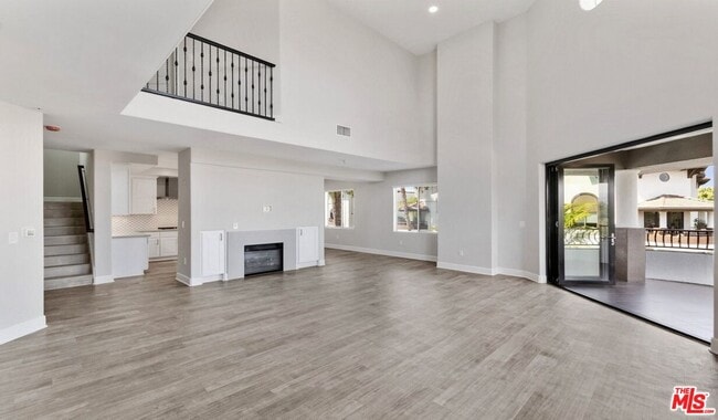Building Photo - 6280 W 3rd St
