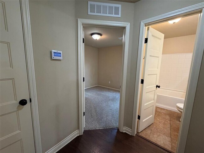 Building Photo - 3420 Bear Mountain Dr