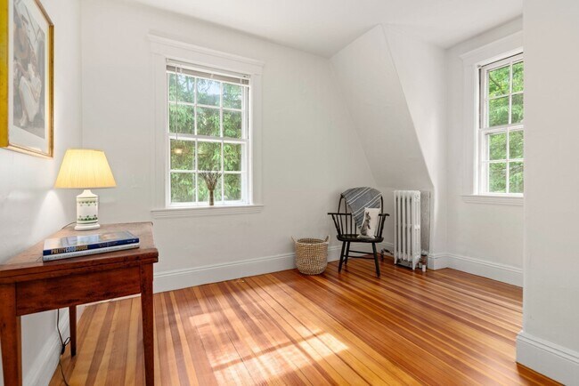 Building Photo - 81 Avalon Rd