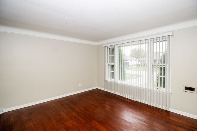 Building Photo - 15517 Shirley Ave