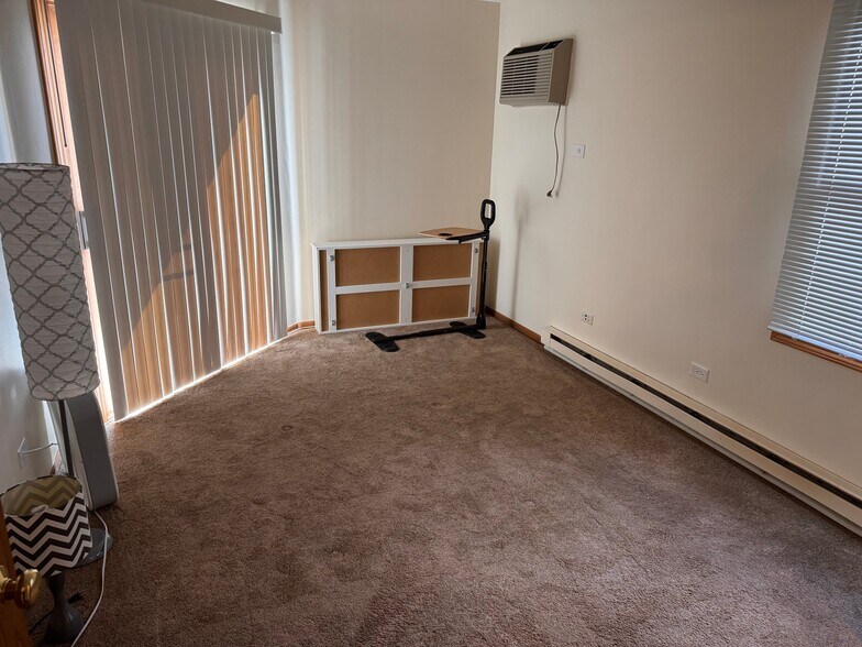 Building Photo - 1341 Cunat Ct