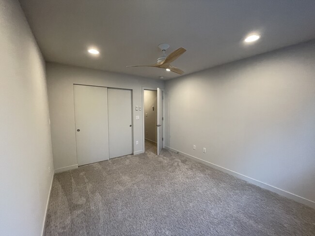 Building Photo - 2622C SW Nevada St