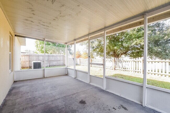 Building Photo - 5201 Silver Thistle Ln