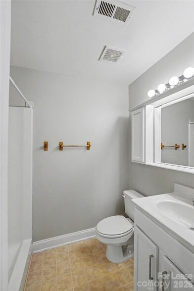 Building Photo - 2120 Sardony Ln