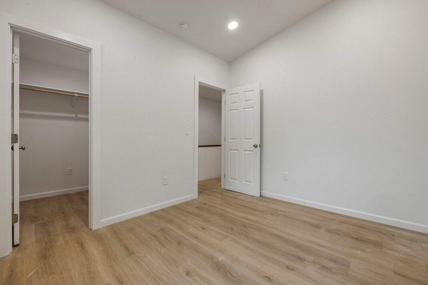 Building Photo - 214 Kimble St