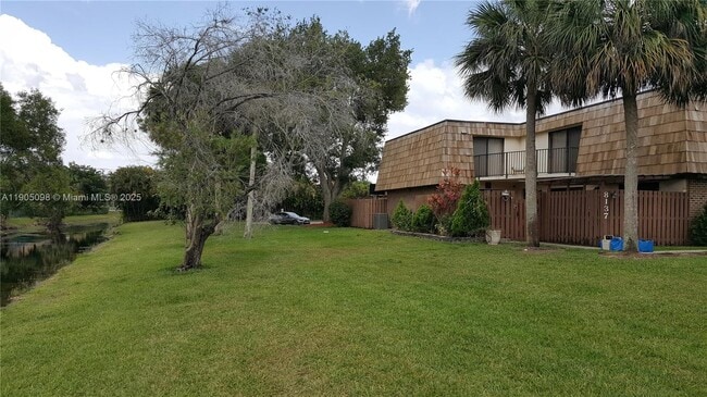 Building Photo - 8137 S Coral Cir