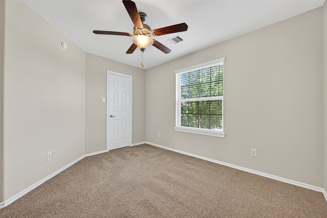 Building Photo - 6438 Haywards Crossing S Cir