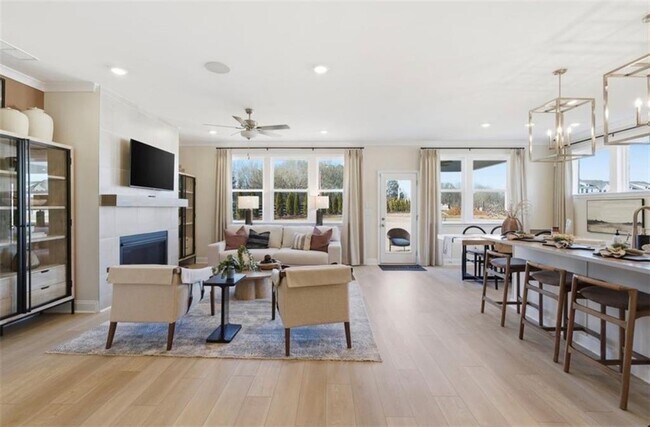 Building Photo - 2145 The Ln NE