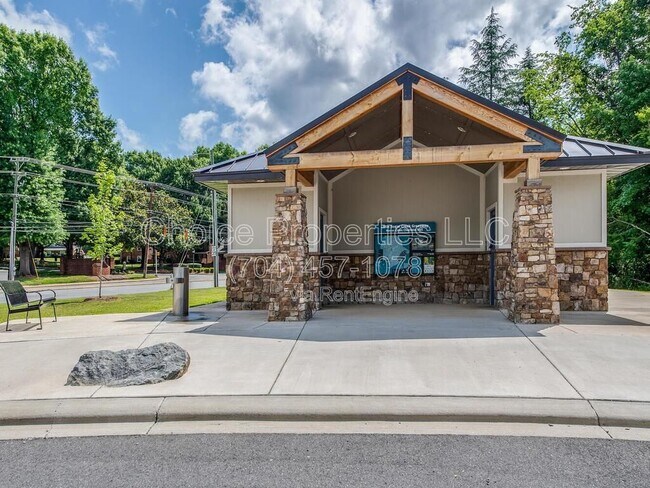 Building Photo - 8358 Knights Bridge Rd