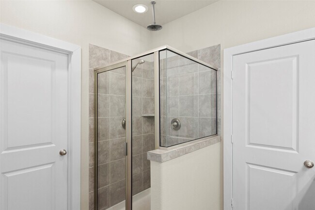 Building Photo - 9012 Lonestar Creekbend Ln