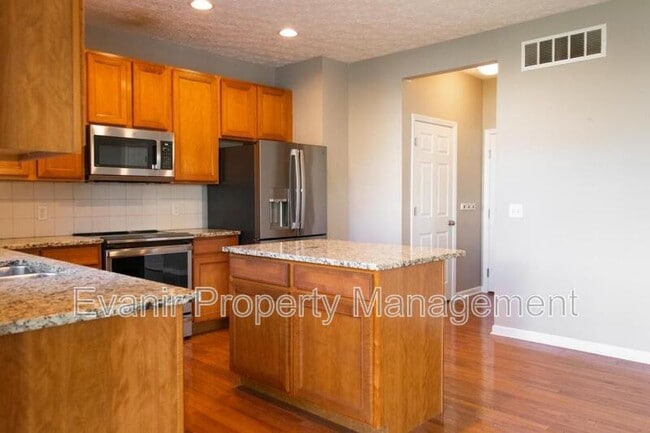 Building Photo - 2257 Murphy Ln E