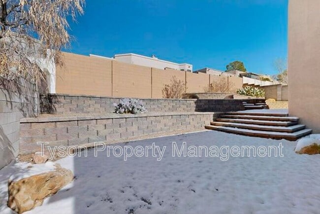 Building Photo - 13413 Summit Hills Pl NE