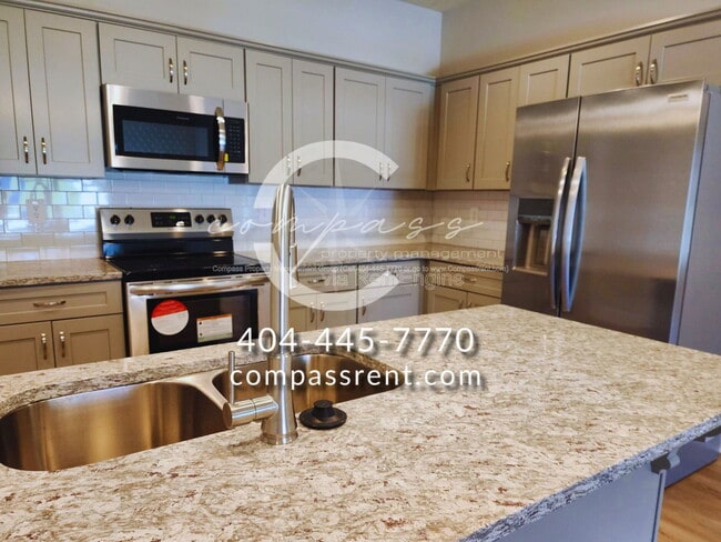 Building Photo - 6412 Olmadison Pl