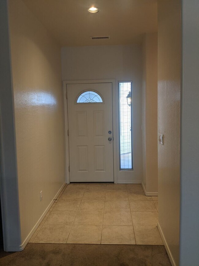 Building Photo - Cute Condo in Beautiful Yavapai Hills Community In Prescott