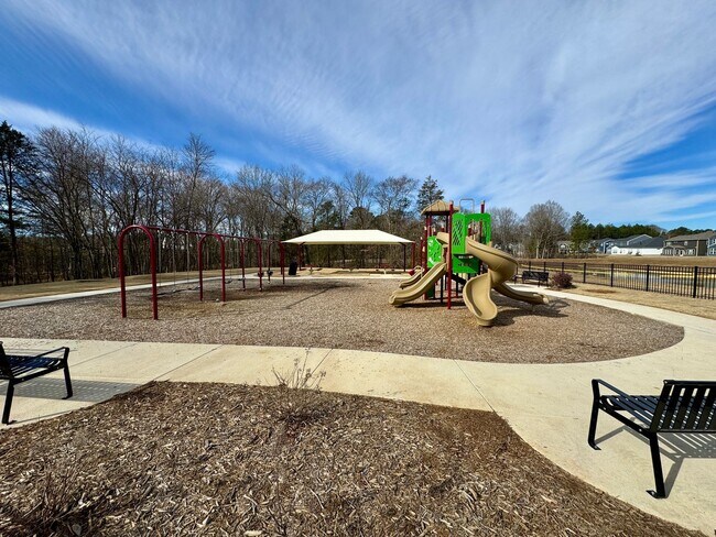 Building Photo - Beautiful 4BR/3BA Home in Parkside Crossing