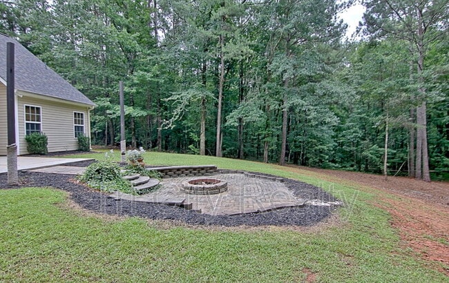 Building Photo - 69 Meadows Creek Ln