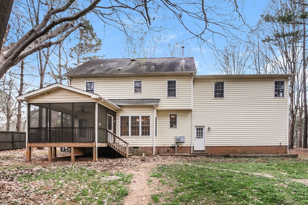 Building Photo - 1204 Cleason Ct