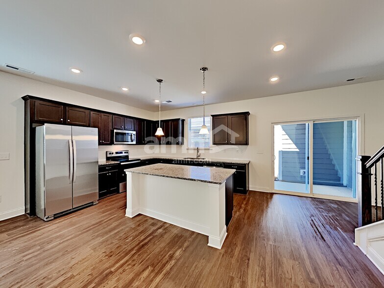 Building Photo - 205 Stowe Rd