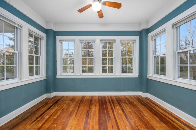 Building Photo - 647 Fairview Ave NE