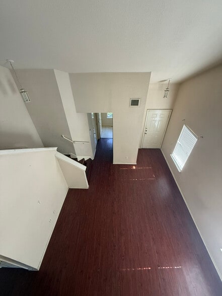 Building Photo - 1209 Coronation Way