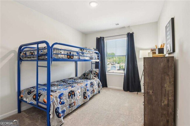 Building Photo - 2568 Swan Lake Dr SW