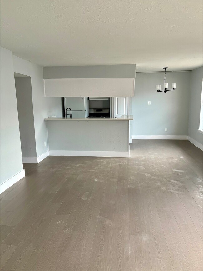 Building Photo - 1125 Ann St