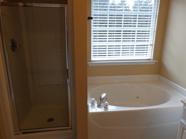 Building Photo - 104 Edenberry Way