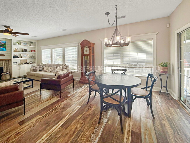 Building Photo - 578 Carters Grove Rd
