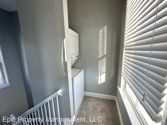 Building Photo - 2 br, 2 bath House - 4342 McCarthy St