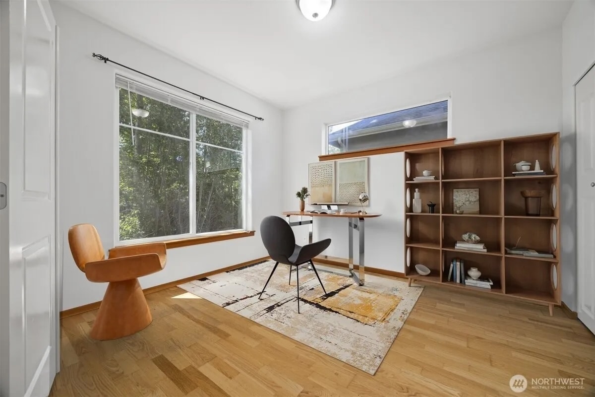 Building Photo - 6214 Malloy Ave