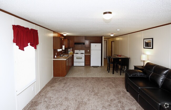 Living Area - Mooresville MHC