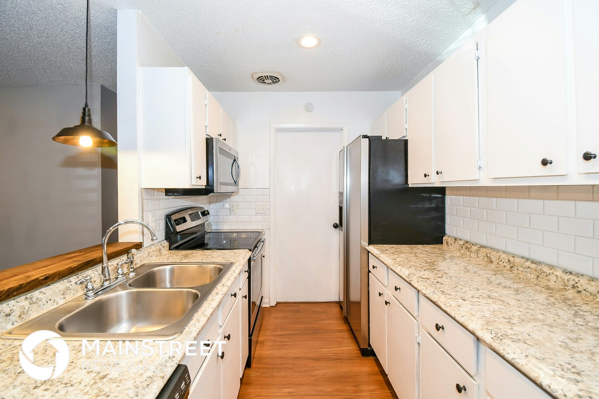 Building Photo - 868 Filmore Ln