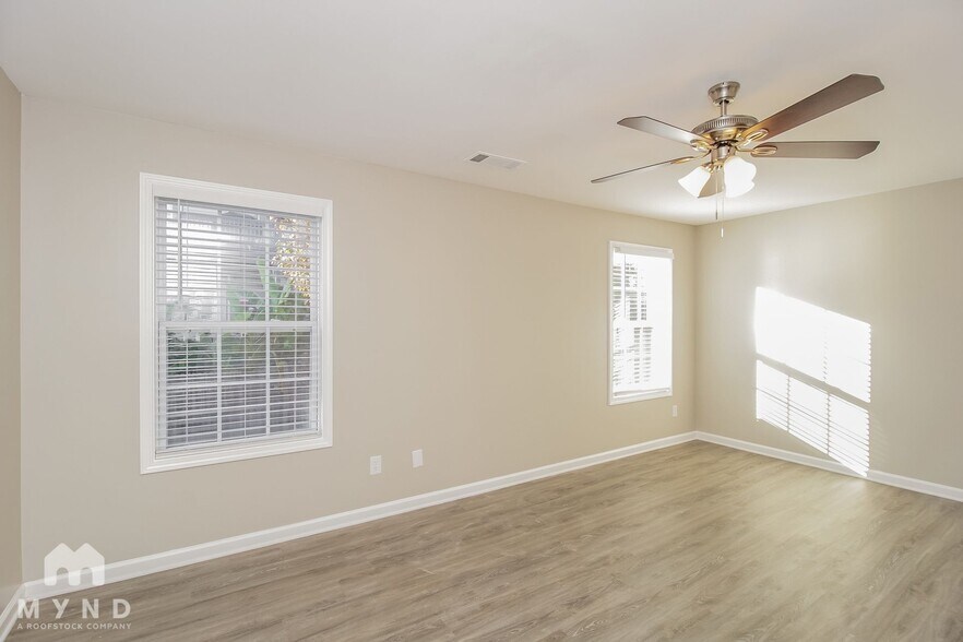 Building Photo - 6551 Snow Bird Ln