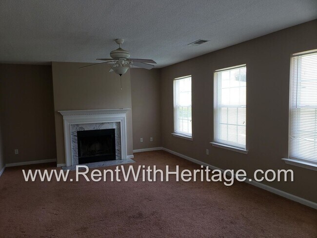 Building Photo - 179 Parkview Ln