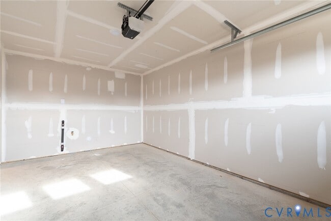 Building Photo - 5327 Chamberlayne Rd