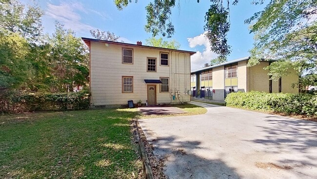 Building Photo - 2966 Remington St